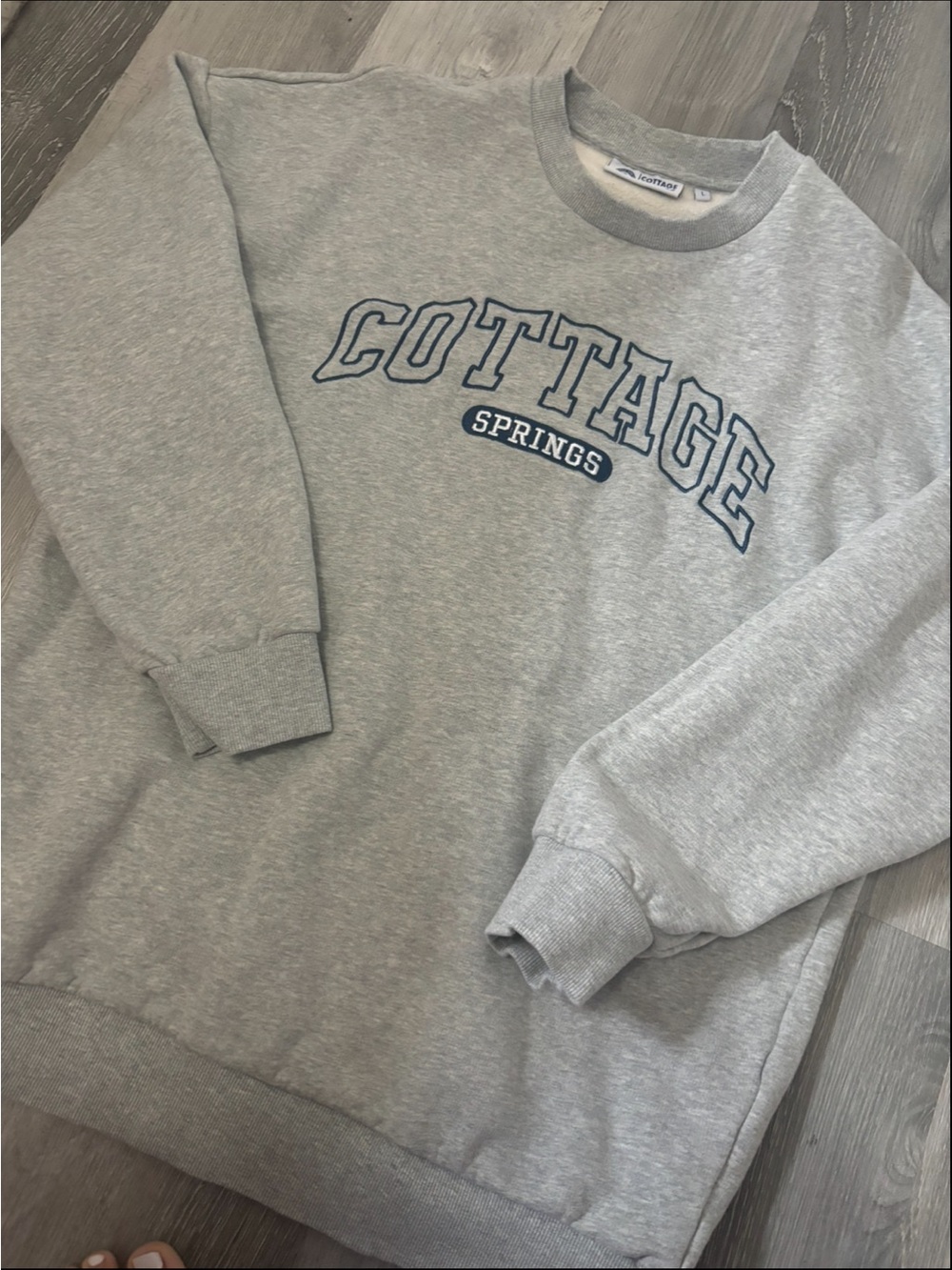 Women's Gray Crewneck Sweatshirt
